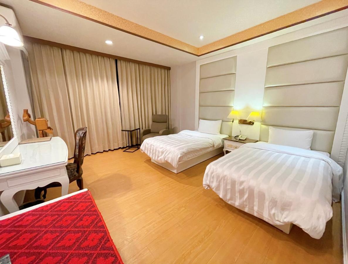 Wenpin Hotel - Pier 2 Kaohsiung Zewnętrze zdjęcie