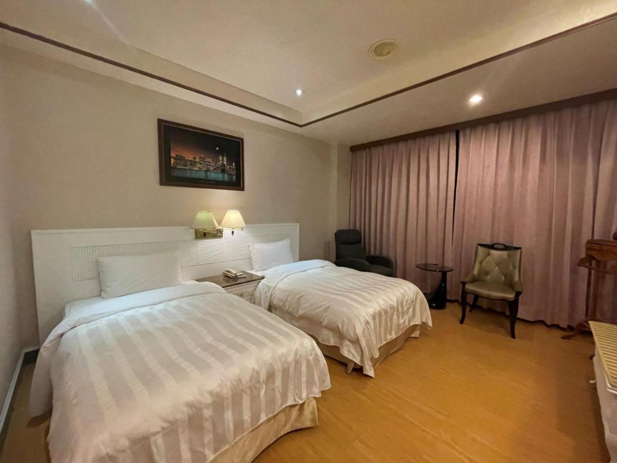 Wenpin Hotel - Pier 2 Kaohsiung Zewnętrze zdjęcie