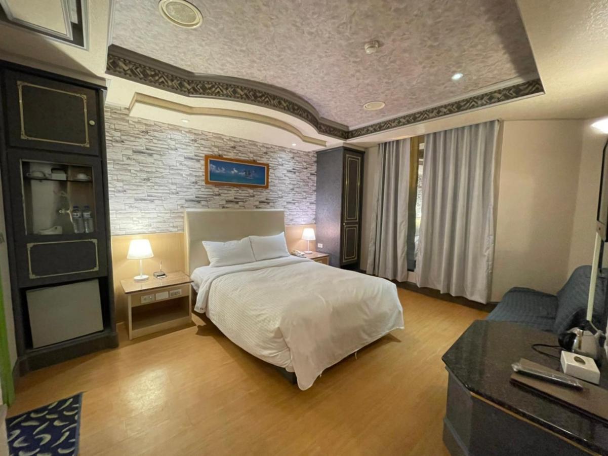 Wenpin Hotel - Pier 2 Kaohsiung Zewnętrze zdjęcie